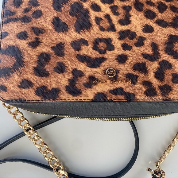 Michael Kors animal print crossbody - Picture 3 of 9